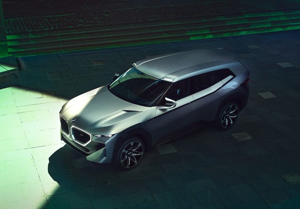 BMW-XM_Concept-2021-1024-03
