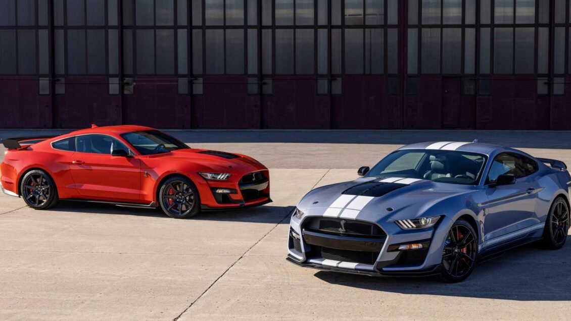 Mustang-Shelby-GT500-Heritage-Edition-2022-25-1130x636