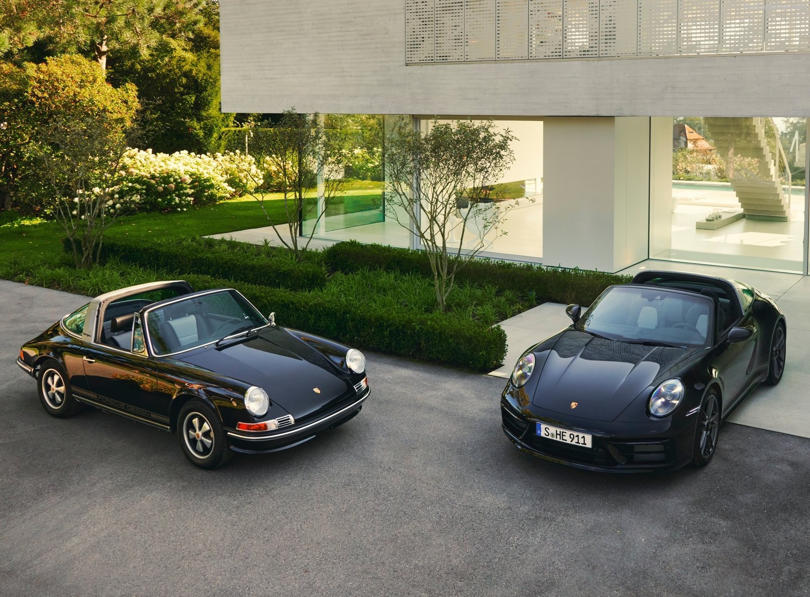 Porsche-911_Edition_50Y_Porsche_Design-2022-1600-07