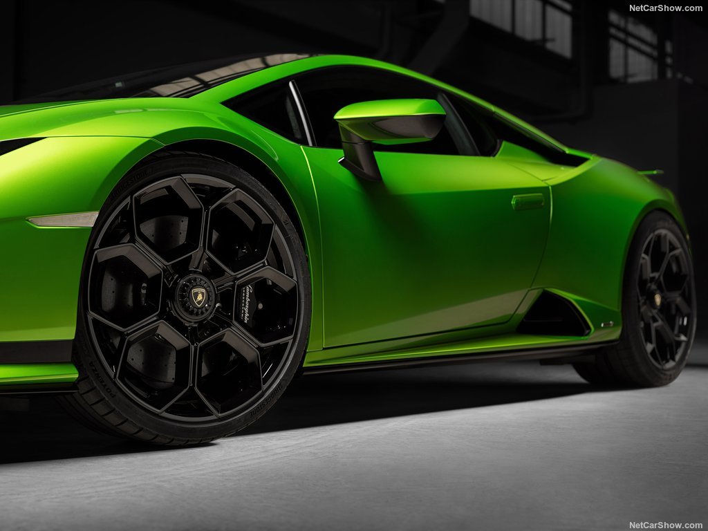 Lamborghini-Huracan_Tecnica-2023-1024-2d