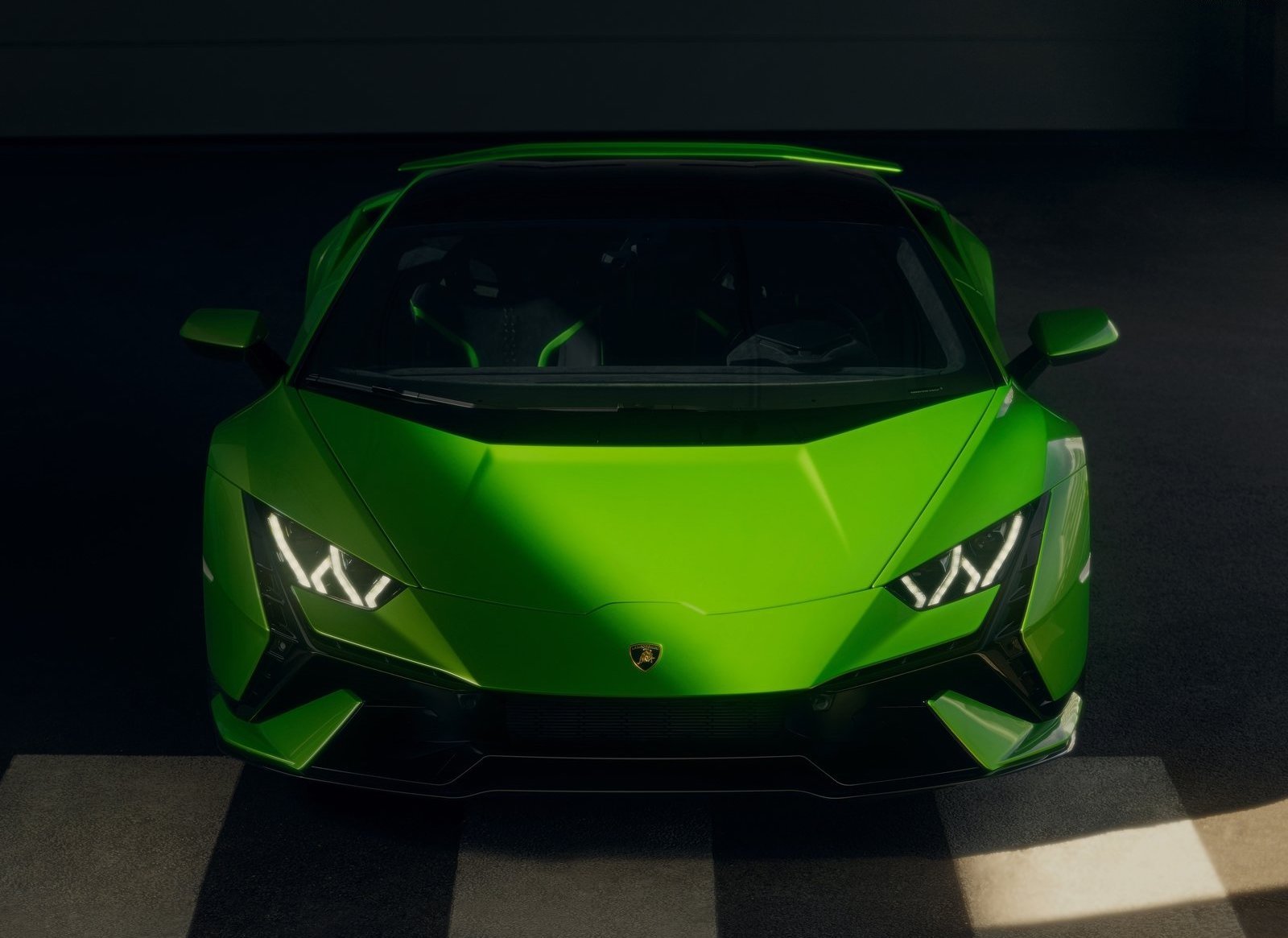 Lamborghini-Huracan_Tecnica-2023-1600-1a