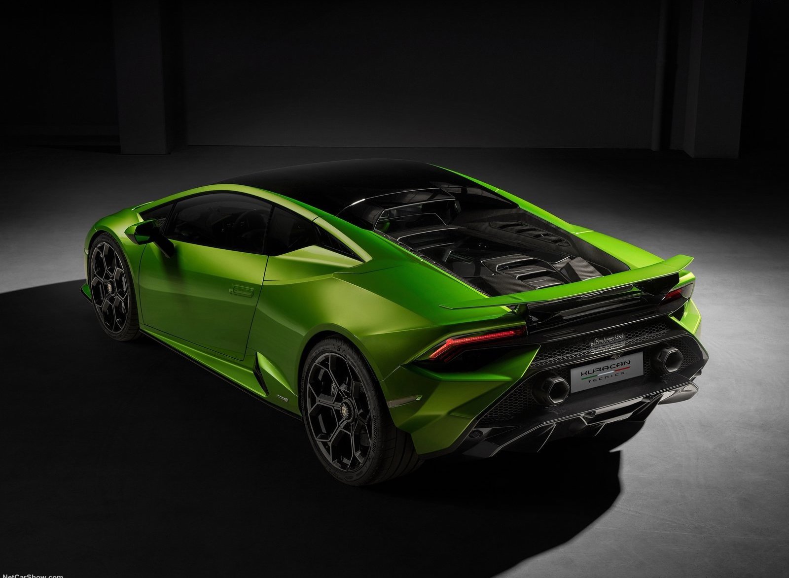 Lamborghini-Huracan_Tecnica-2023-1600-21