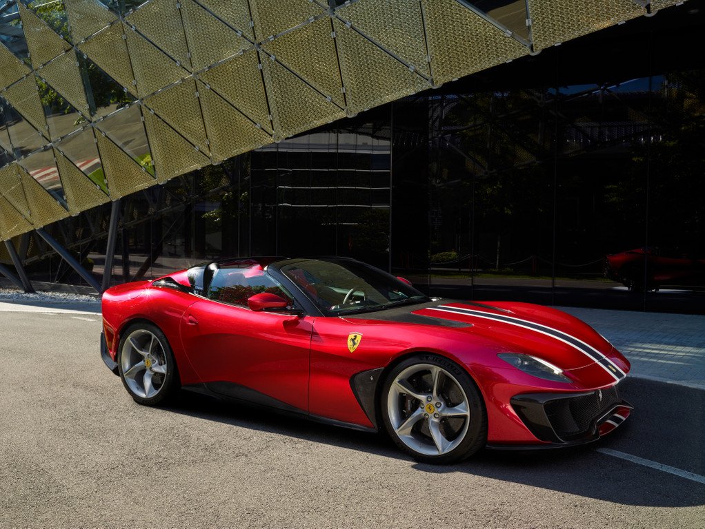 1024x768-2022_07_Ferrari_SP51_6