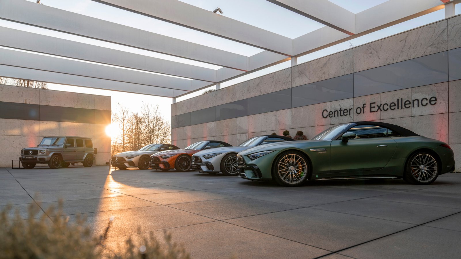 Mercedes-Benz eröffnet neues MANUFAKTUR Studio und erweitert MANUFAKTUR AngebotMercedes-Benz opens new MANUFAKTUR Studio and expands MANUFAKTUR range