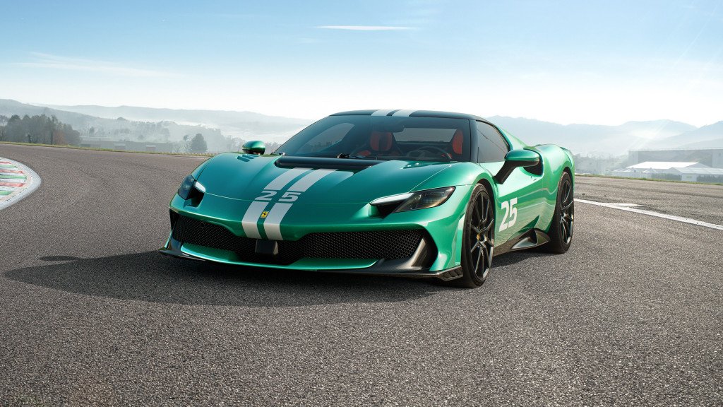 01_HERO_Coupe_front34_16_9_1024x768
