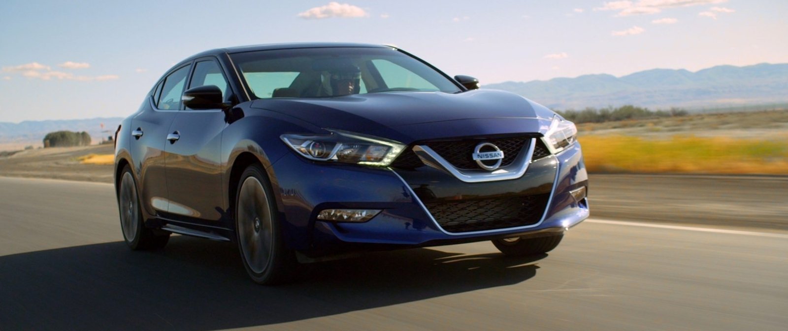 2016 Nissan Maxima SR bests field of luxury sports sedans in cer