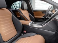 Mercedes-Benz C-Klasse, 2021, Selenitgrau magno, Leder zweifarbig Sienabraun/Schwarz. Interieur // Mercedes-Benz C-Class, 2021, selenite grey magno, siena brown/black leather. Interior